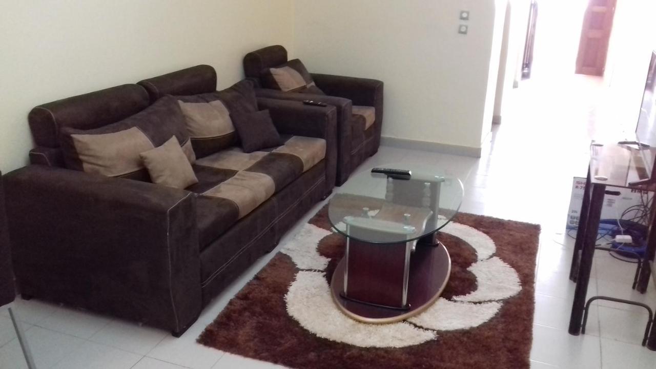 Aziz Residence Дакар Экстерьер фото